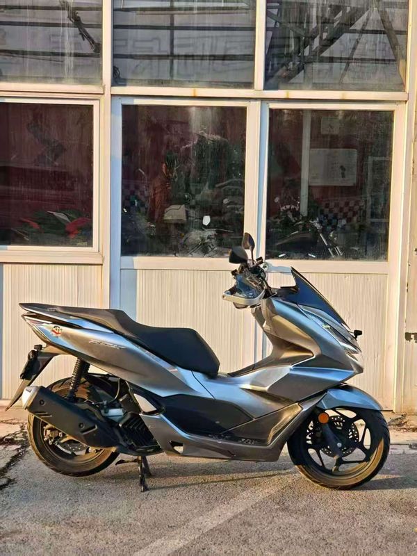 二手五羊本田PCX