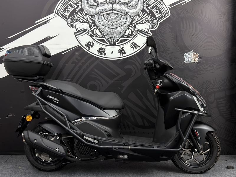 二手QJMOTOR鸿150RS