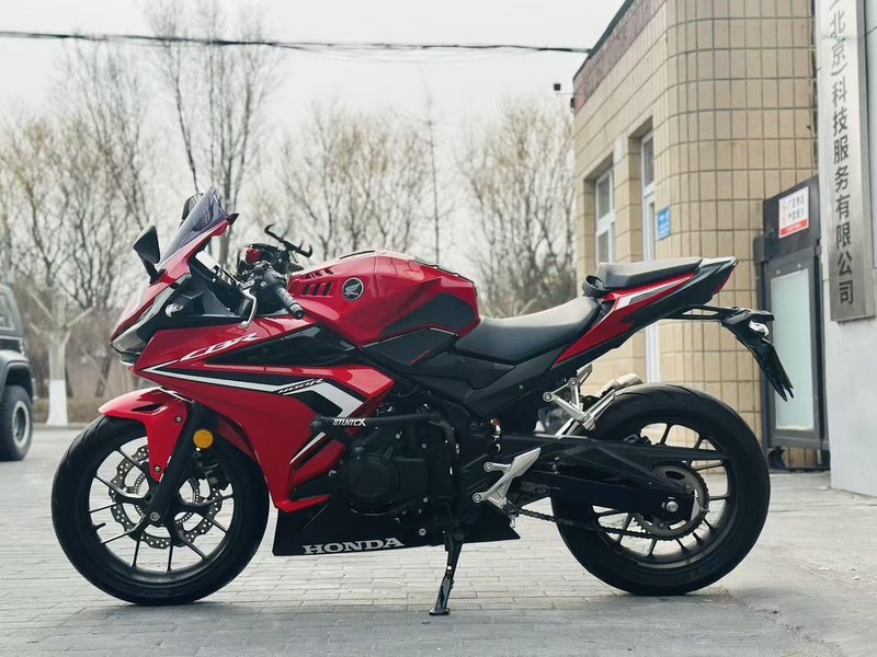 二手本田CBR400R