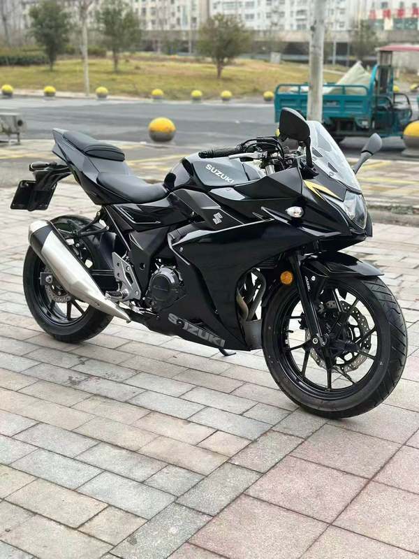 二手豪爵铃木GSX250R