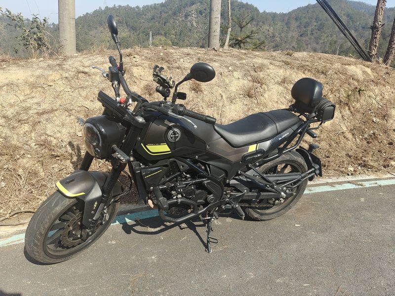 二手贝纳利幼狮 Leoncino 250