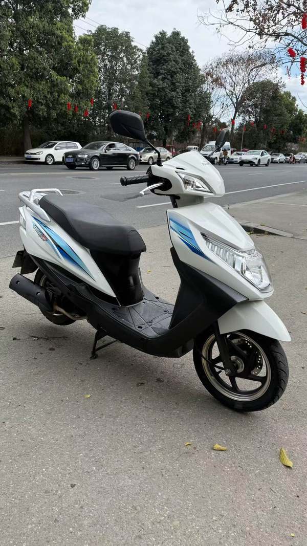 二手五羊本田Cruising 御鲨125