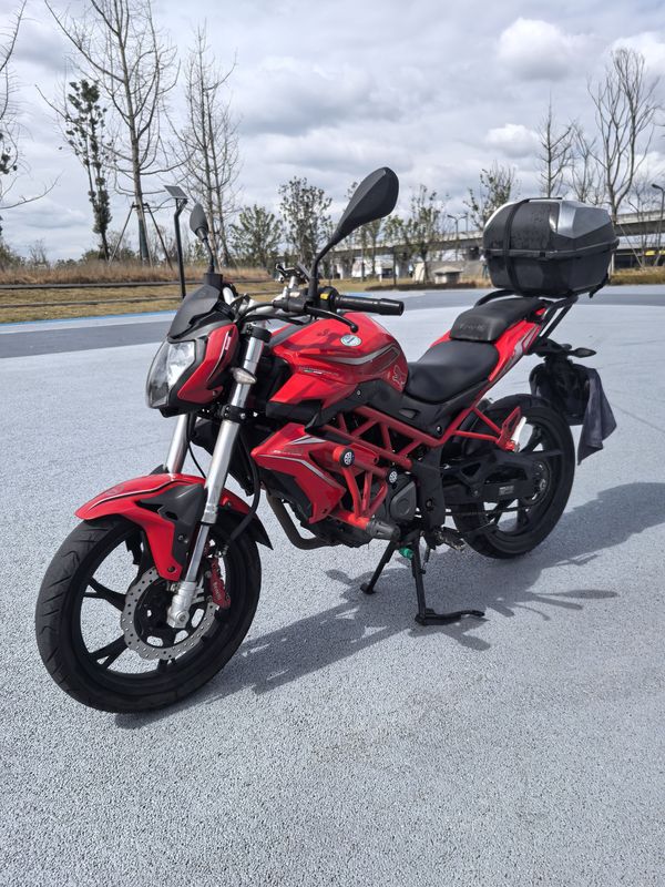 二手贝纳利红宝龙 TNT150i