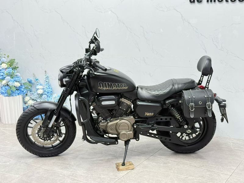 二手QJMOTOR闪300