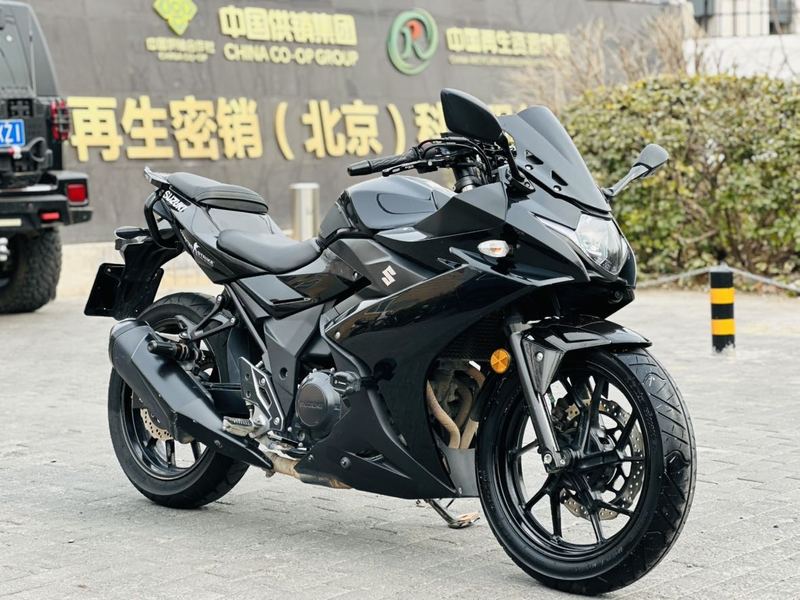 二手豪爵铃木GSX250R
