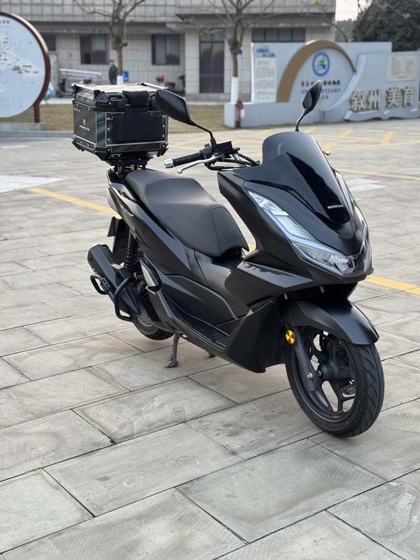 二手五羊本田PCX