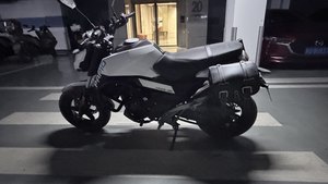 二手春风ST狒狒