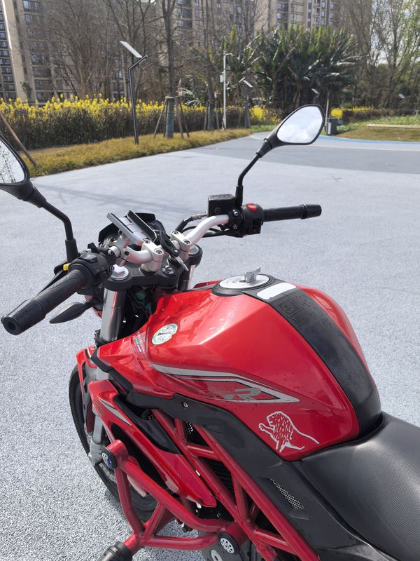 二手贝纳利红宝龙 TNT150i