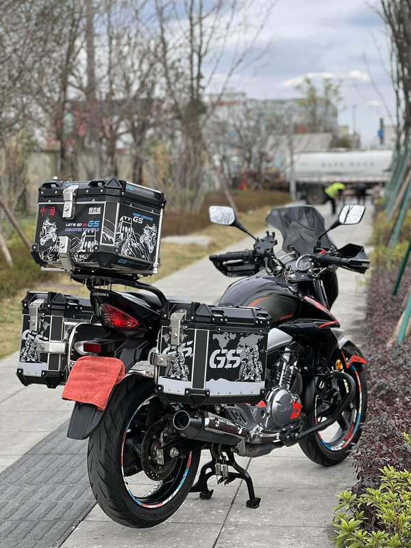 二手豪爵铃木骊驰 GW250