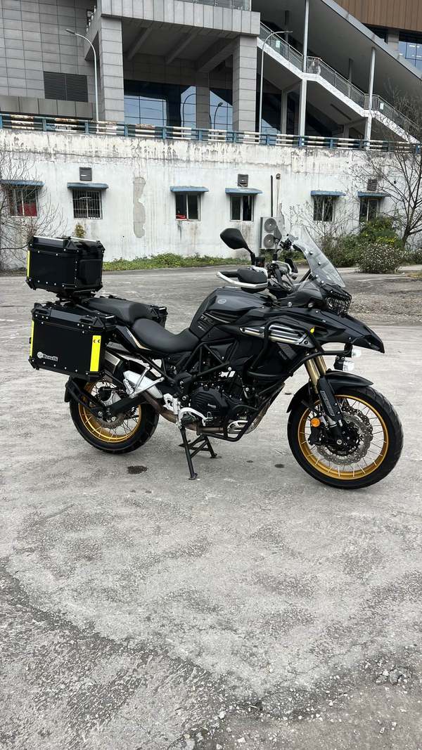 二手贝纳利TRK552