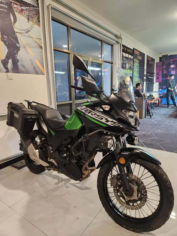 二手川崎Versys-X 300 