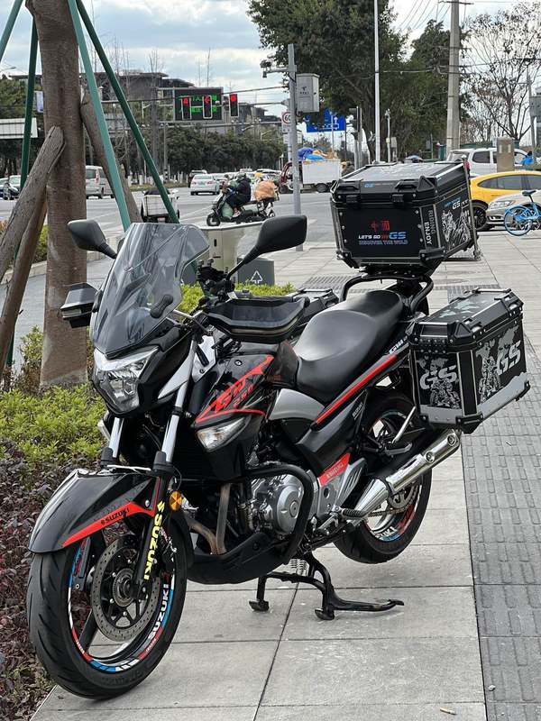 二手豪爵铃木骊驰 GW250