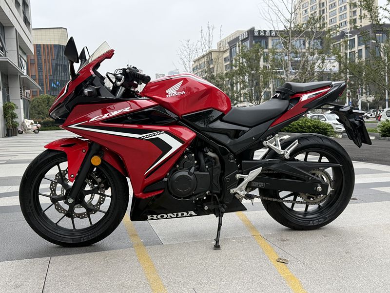 二手本田CBR400R