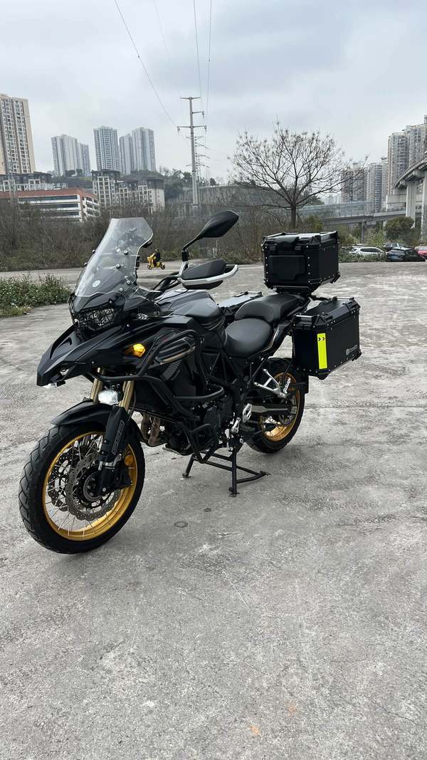 二手贝纳利TRK552