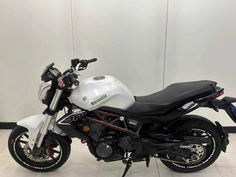 二手贝纳利蓝宝龙 BN302S