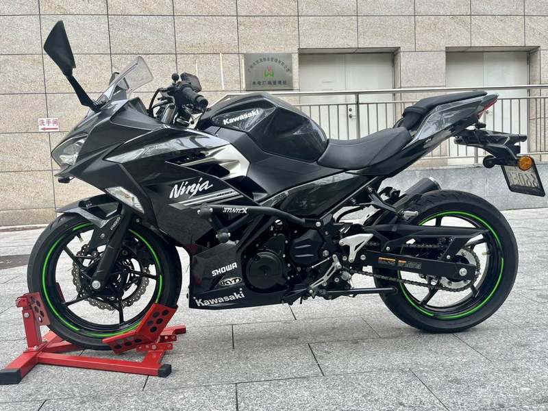 二手川崎Ninja 400