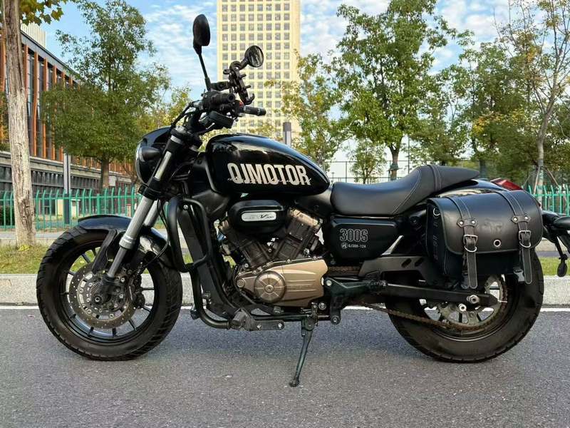 二手QJMOTOR闪300