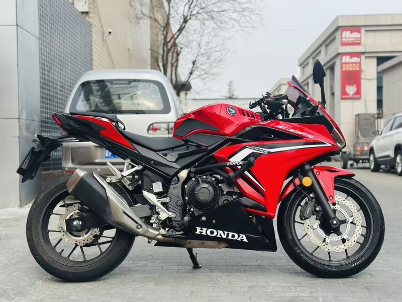二手本田CBR400R