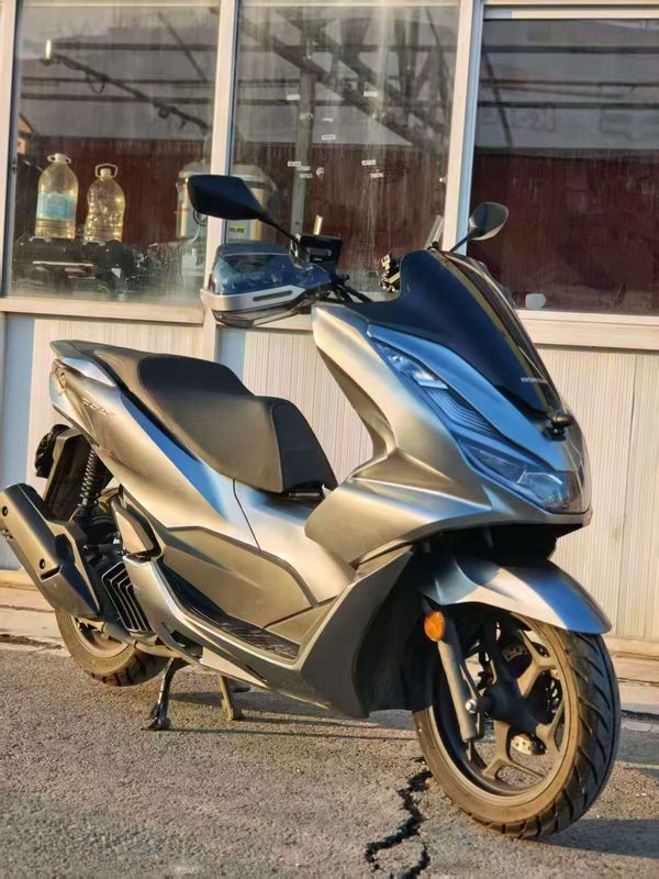 二手五羊本田PCX