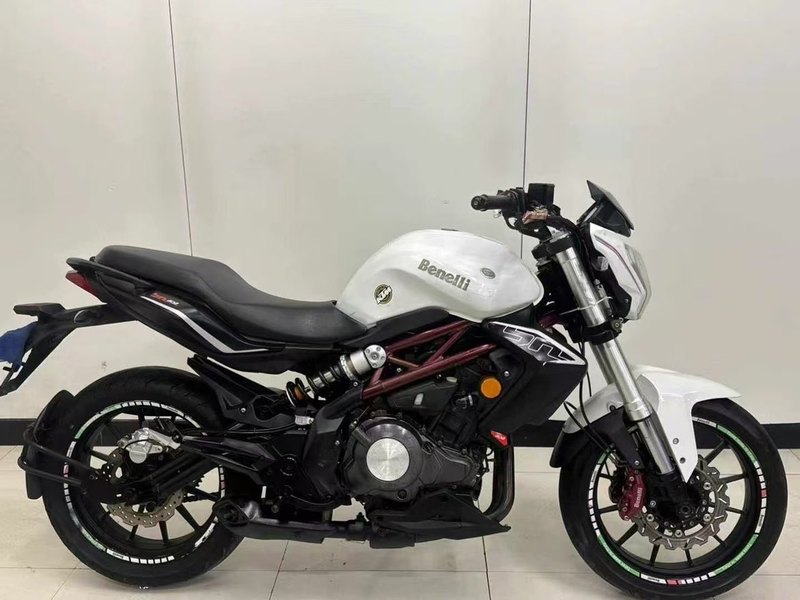 二手贝纳利蓝宝龙 BN302S