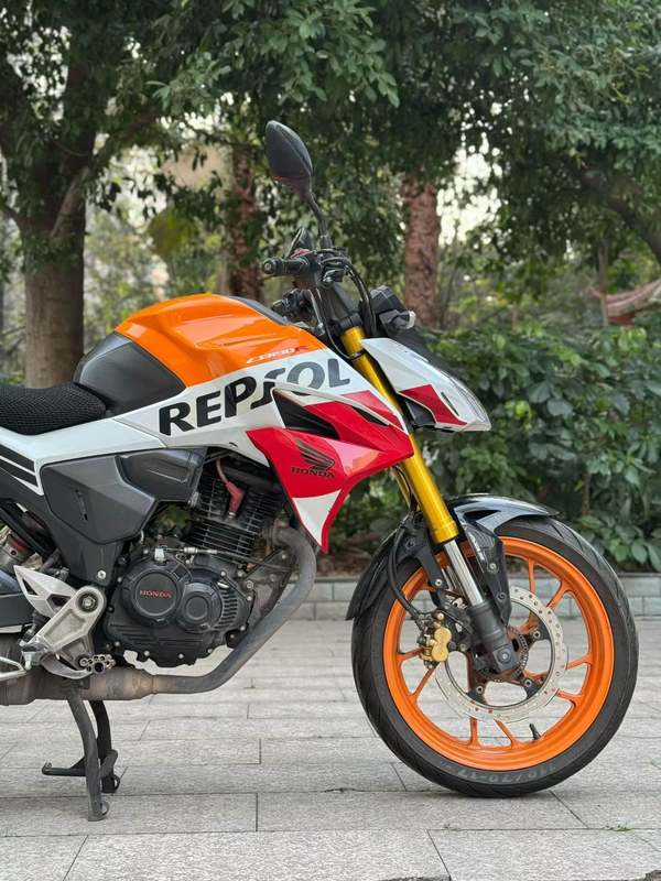 二手五羊本田CB190R 暴锋眼