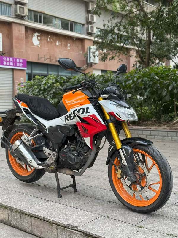 二手五羊本田CB190R 暴锋眼