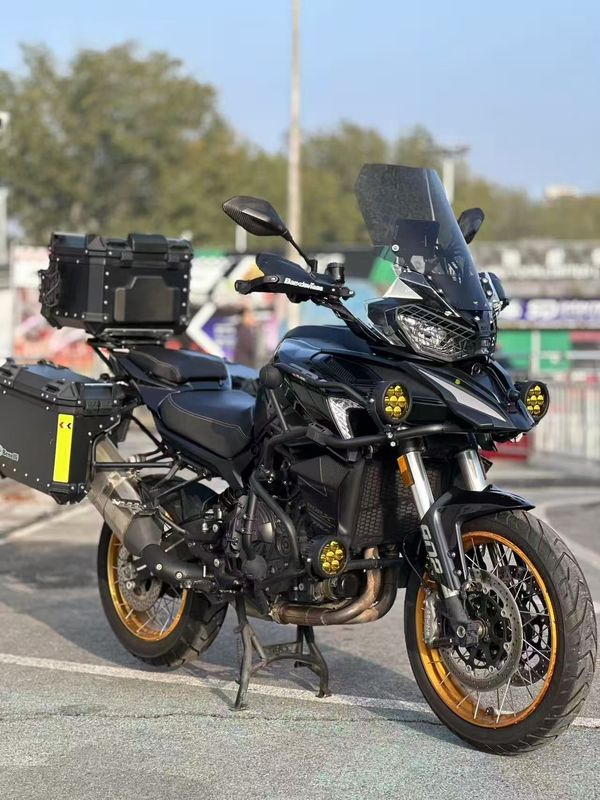 二手贝纳利TRK 902