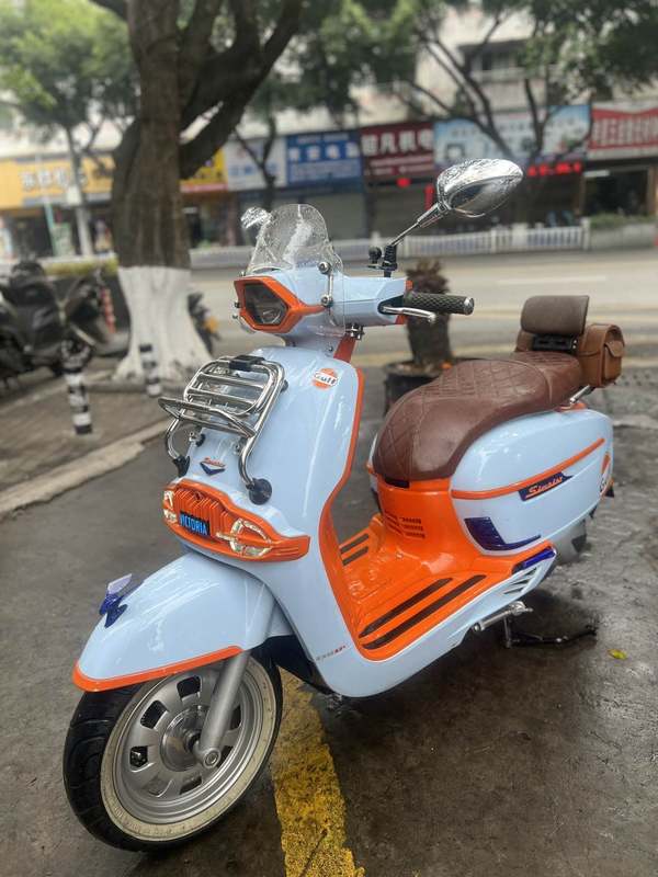 二手维多利亚Sixties 250Si