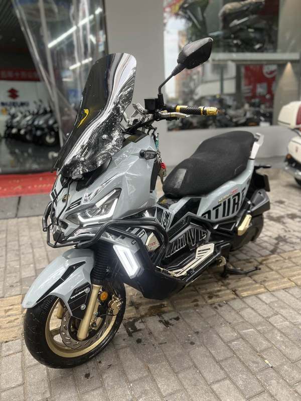 二手三阳哈士奇 Husky ADV150