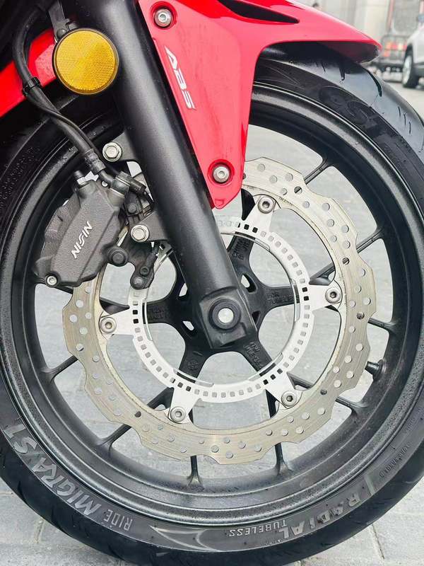 二手本田CBR400R