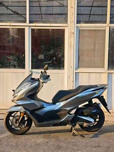 二手五羊本田PCX