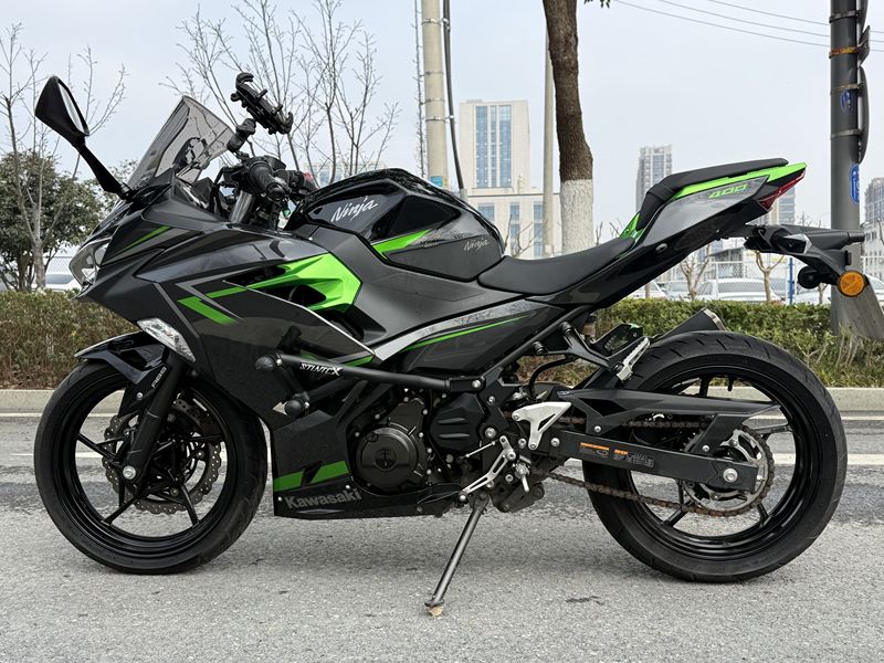 二手川崎Ninja 400