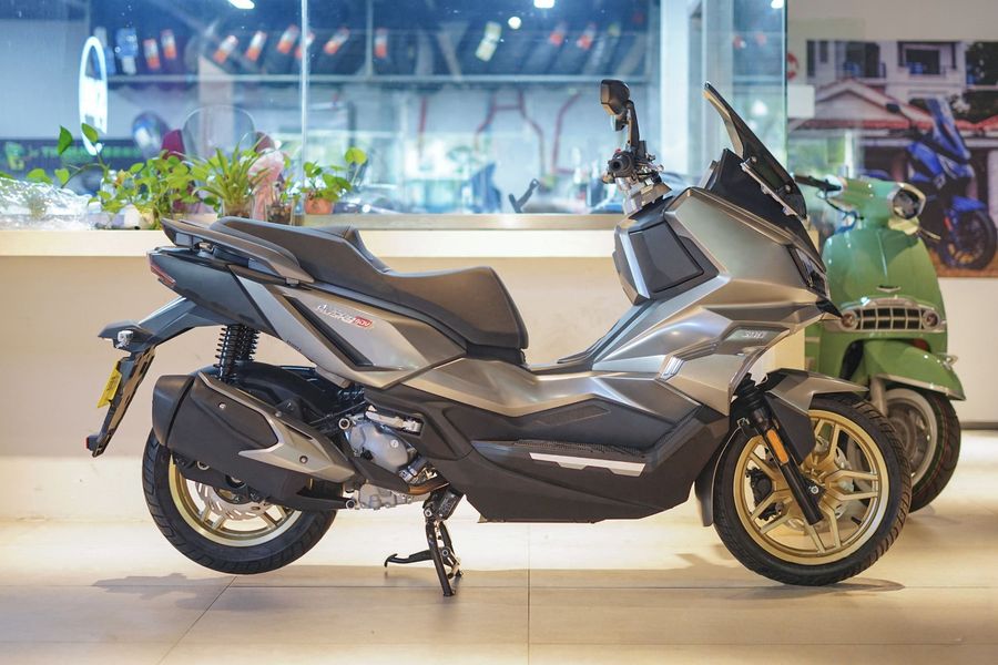 二手三阳哈士奇 Husky ADV300