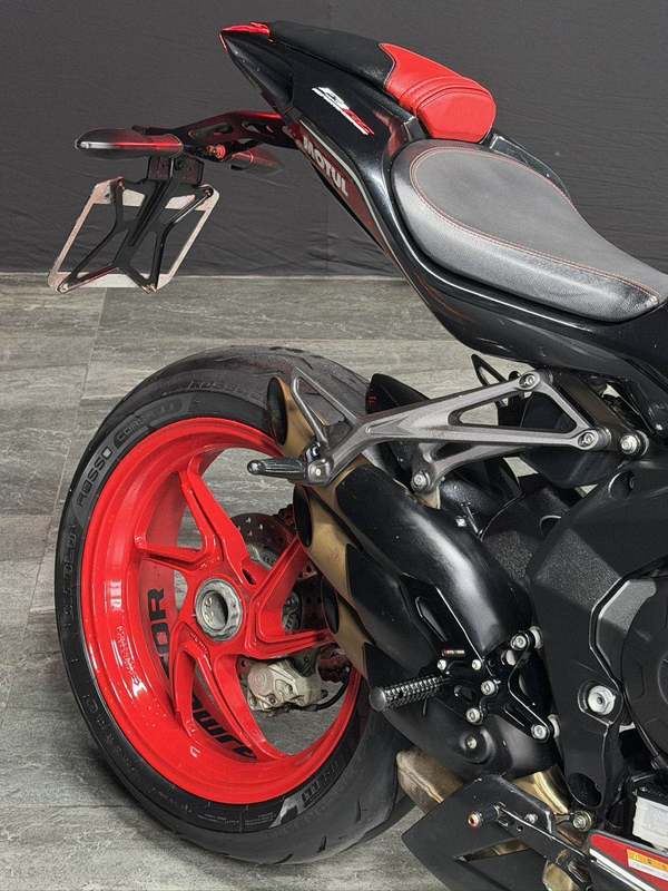 二手奥古斯塔F3 800