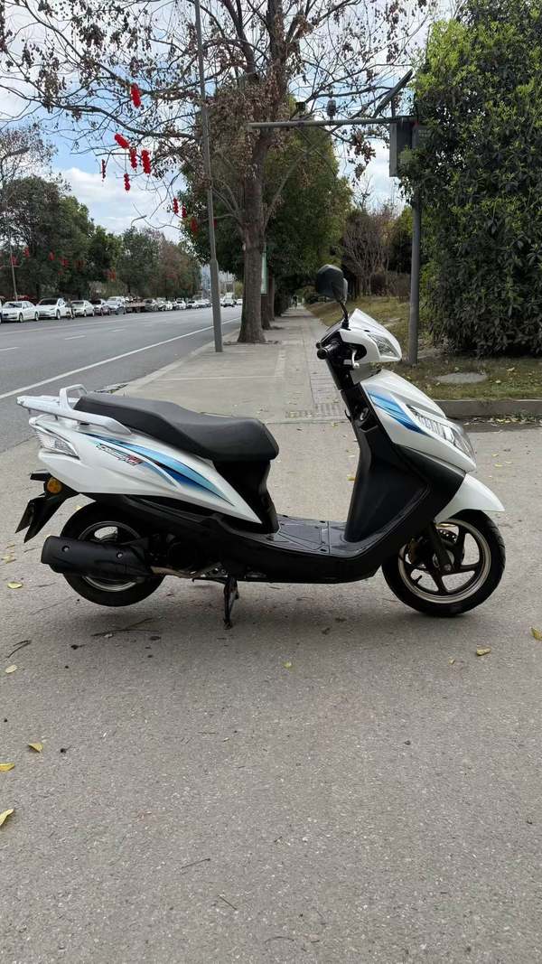 二手五羊本田Cruising 御鲨125