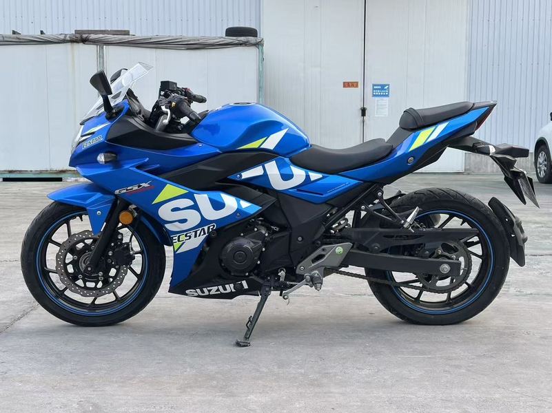 二手豪爵铃木GSX250R