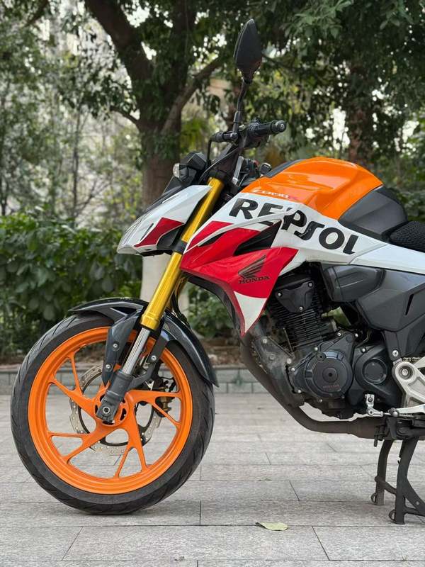 二手五羊本田CB190R 暴锋眼