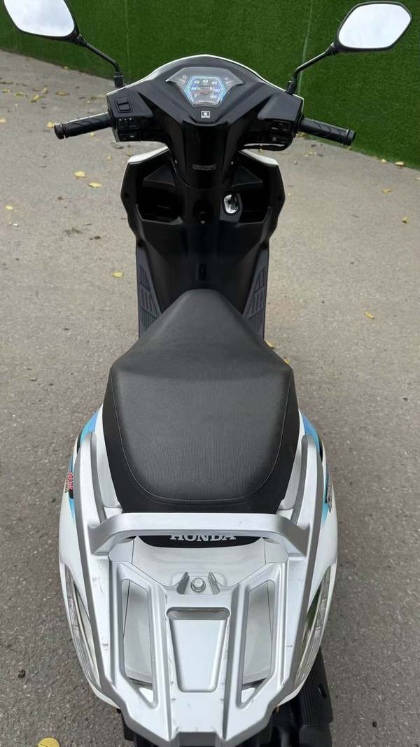 二手五羊本田Cruising 御鲨125