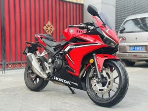 二手本田CBR400R