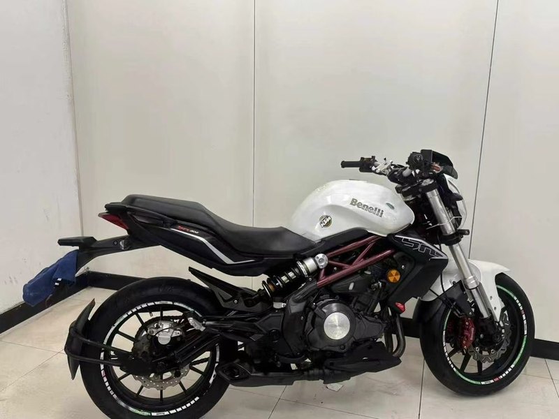 二手贝纳利蓝宝龙 BN302S