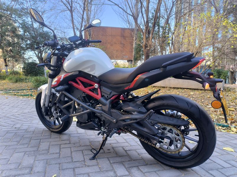 二手贝纳利蓝宝龙 BN302S