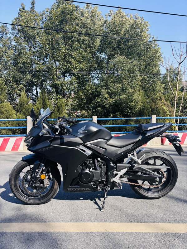 二手本田CBR400R