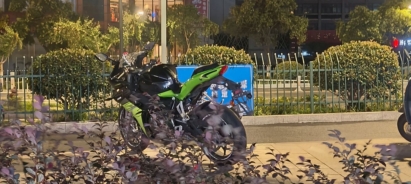 二手贝纳利龙卷风 Tornado 302R