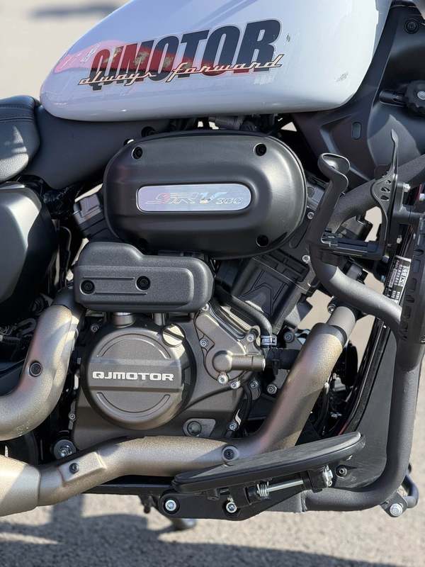 二手QJMOTOR闪300