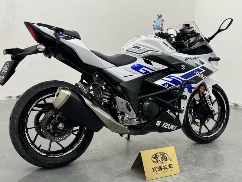 二手豪爵铃木GSX250R