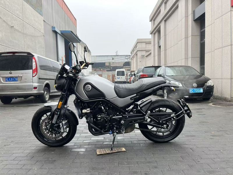 二手贝纳利幼狮 Leoncino 500