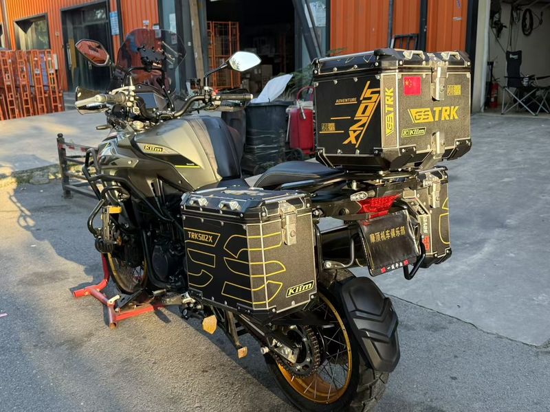 二手贝纳利金鹏 TRK502