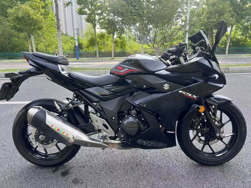 二手豪爵铃木GSX250R