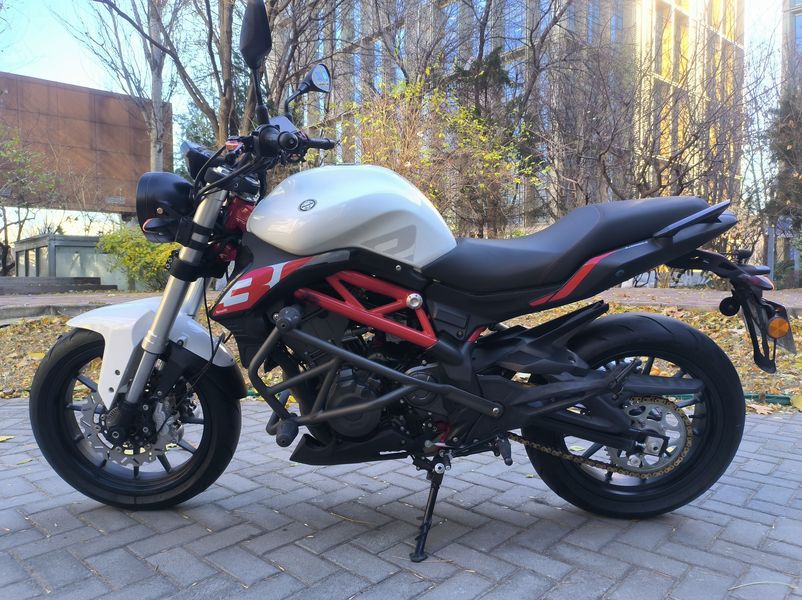 二手贝纳利蓝宝龙 BN302S