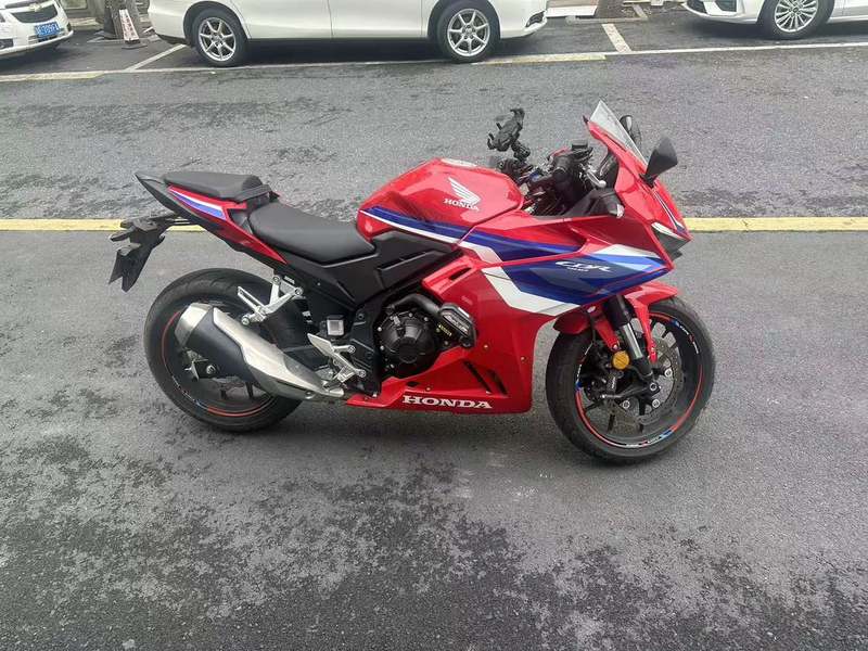 二手本田CBR400R